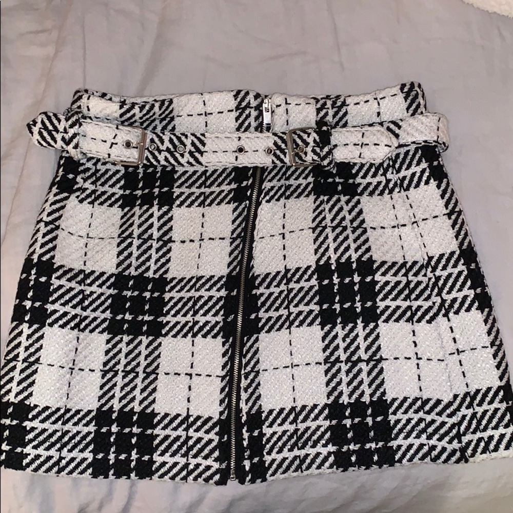 Zara skirt never worn size L